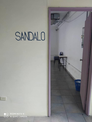 Chacaito Edificio De 4 Pisos En Venta Para Uso Comercial Con 1.220m2 De Construcción