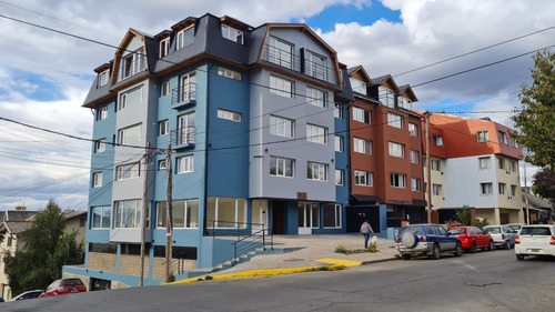 Imagen 2 de 17 de Venta Departamento 2 Dormitorios En Centro De Bariloche