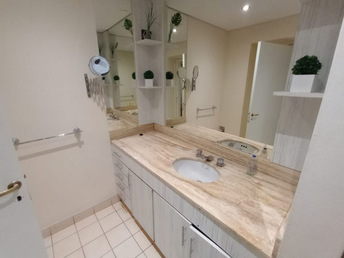 Se Vende Departamento, Ciudad De Mendoza
