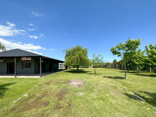 Quinta En Venta En Viejos Ombues