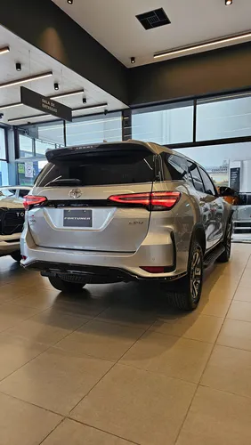 Toyota Fortuner 2.8 Diesel Srv 4X4 At