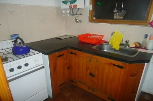 Imagen 7 de 16 de Dùplex Construido En Un Lote Sobre Elevado Con Pendiente Muy Pronunciada En Zona Centro