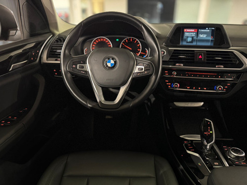 BMW X3 2.0 sDrive20iA At