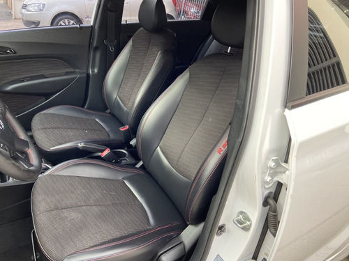 Imagem 7 de 10 de Hyundai Hb 20 Hatch 1.6 16v 4p R Spec Flex Automático