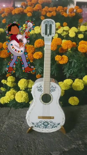 Palomera Guitarra Coco Cinemex 