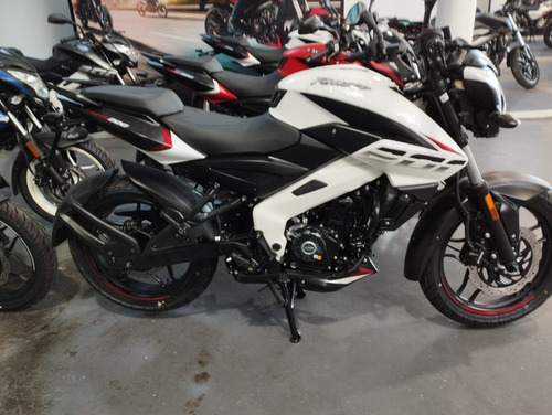 Imagen 18 de 21 de Bajaj Rouser Ns 200