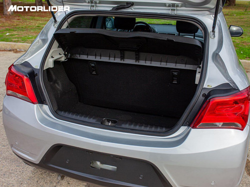 Imagen 12 de 25 de Chevrolet Onix Lt 1.0 Extra Full | Permuta / Financia