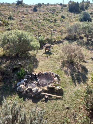 Casa De Piedra, 3 Plantas 2 Decks 3 Dormitorios, 2 Baños.