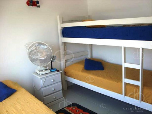 Imagen 8 de 12 de Apartamento En Primera Linea, Playa Mansa, 2 Dormitorios *