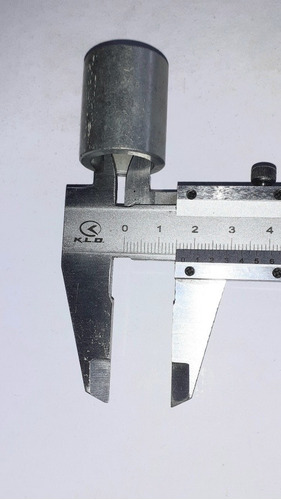 Imagen 3 de 4 de Buje Soporte Motor Strato Advance Motomel Riccia Motos