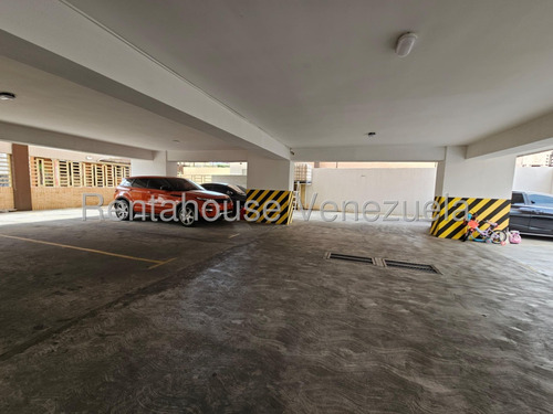 Apartamento En Venta Urb La Soledad Maracay 25-12181 Apd