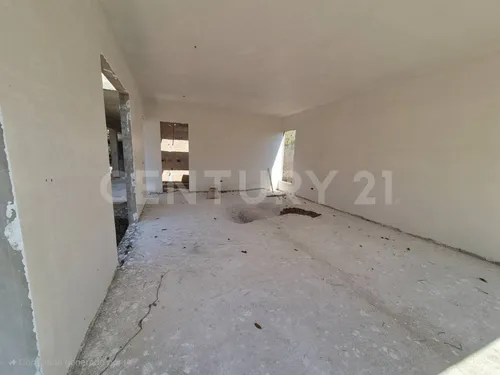 Residencia En Construcción, 1586 M2 De Terreno En Campo Bravo, Mérida, Yucatán.