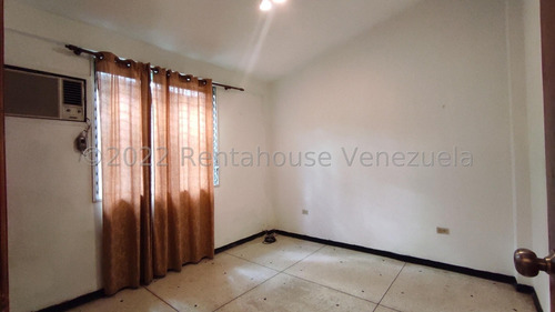 Imagen 17 de 21 de Se Alquila Casa En Urbanización El Centro Para Uso Comercial Kg:22-27511