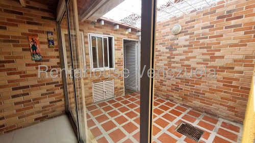 José Trivero Vende Bella Y Acogedora Casa Ubicada En Cabudare, Cuenta Con Tanque Subterráneo Y Parque Infantil