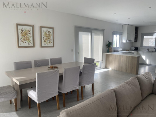 Town House En Pilara - Mallmann Propiedades