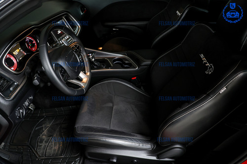 Dodge Challenger 6.2 Srt Hellc At