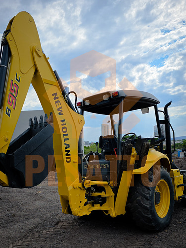 Retroexcavadora New Holland B95c 4x4 2015