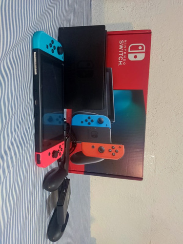 Nintendo Switch Neón 32gb Seminueva