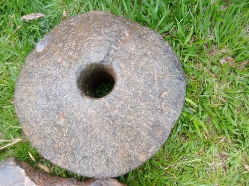 Pedras De Moinho Antigo. 300kg (Usado)