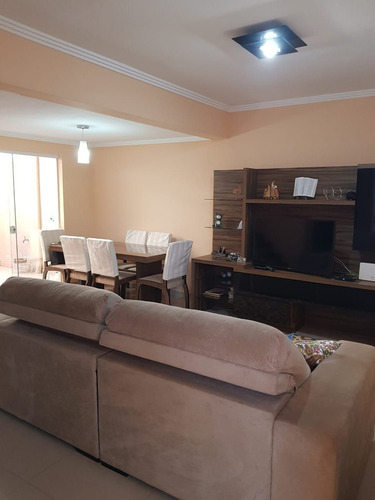 Imagem 10 de 30 de Sobrado A Venda Com 3 Quartos, Sendo Um Suíte - R$480.000,00 - Boqueirão!! - 99863
