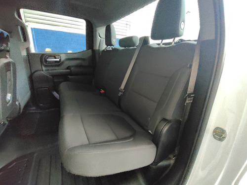 Chevrolet Silverado 4.3 WT DOBLE CABINA 4X4 TA