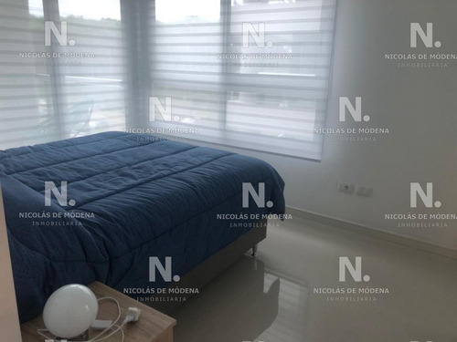 Departamento A Metros Del Mar, Punta Del Este- Ref: 2903