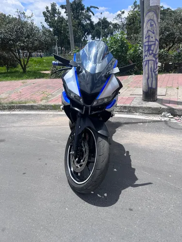 R15 V3 Bastante Jugueteada Con Soat Y Tecno Nuevos