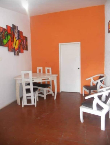 Imagen 5 de 10 de Vendo Bonita Y Comoda Casa En Res. Palo Negro. 04243252273
