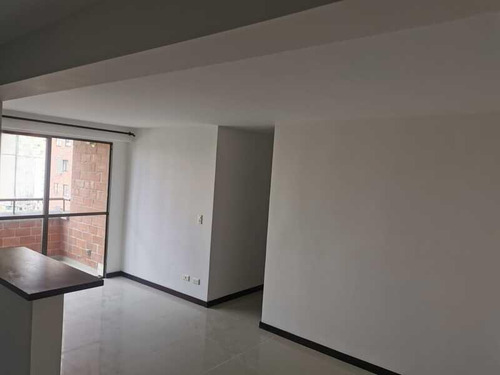 Apartamento En Venta Ubicado En Sabaneta Sector San Jose (24070).