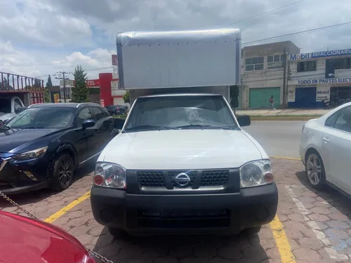 Nissan NP300 2.4 Chasis Dh Mt