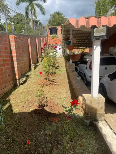 Venta Espectacular Casa Campestre, Precio De Oportunidad. A Puerta Cerrada. De Un Piso; Entre La Cumbre Y Pavas. Lote 1.000 Mtrs.