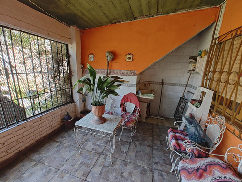 Casa En Venta En G. Catan