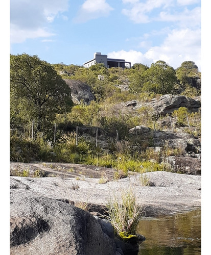 Venta Casa En Tanti. La Mejor Vista Al Arroyo Villa Flor Serrana