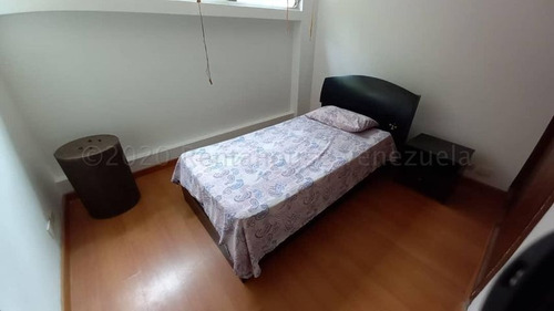 Imagen 13 de 15 de Casa En Venta En Calle Cerrada