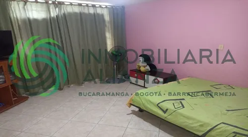 Casa En Venta En Cabecera Del Llano. Cod V61678