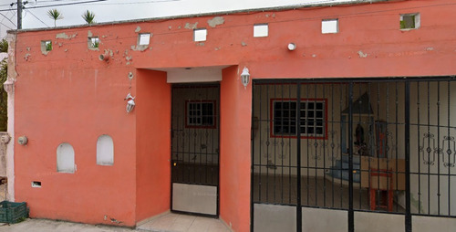 Casa En Remate Bancario En C. 37, Juan Pablo Ii, Mérida, Yucatán (60% Descuento, Sólo Pago De Contado En 2 Cuotas) ¡gran Oportunidad De Inversión! - Sk12