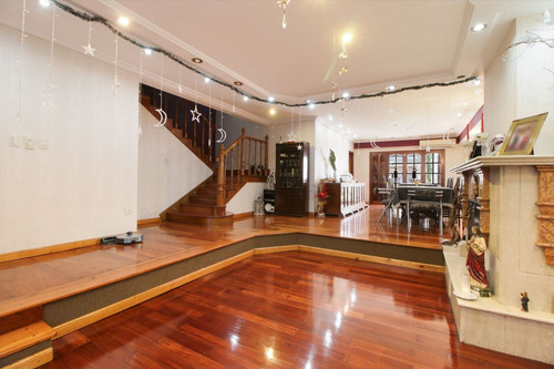 Venta Chalet, Jardin, Quincho, Cochera -san Martin