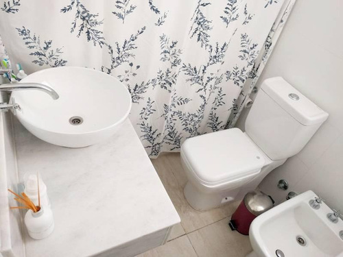 Venta Departamento 3 Ambientes C/cochera, En Las Piedras, Barrio Castaños
