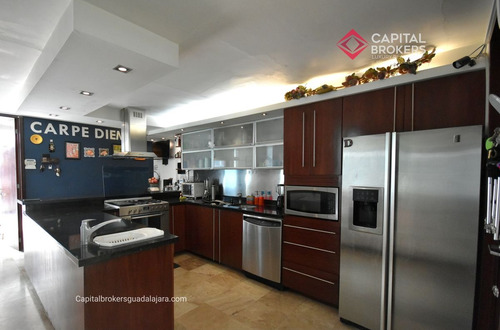 Casa De Lujo En Venta Con Alberca En Las Fuentes Cerca De La Expo