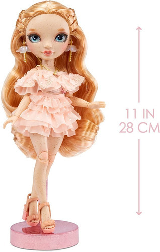 Imagen 4 de 8 de Muñeca Moda Rainbow High Victoria