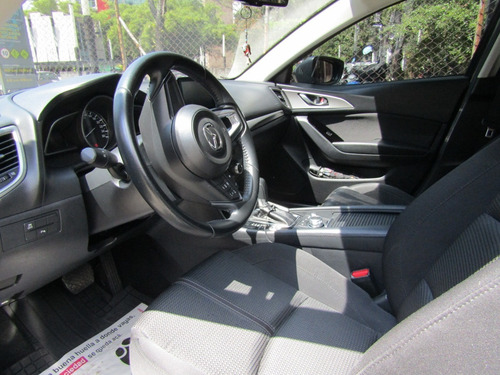 Imagen 11 de 14 de Mazda 3 Touring
