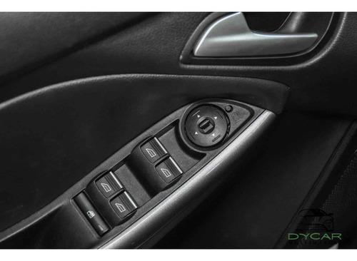 Ford Focus 2.0 TITANIUM 16V FLEX 4P POWERSHIFT