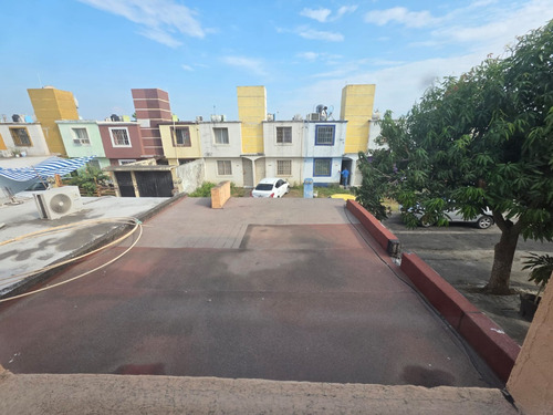 Casa En Venta En Veracruz Con Hab. En P. B. Fracc. Xana