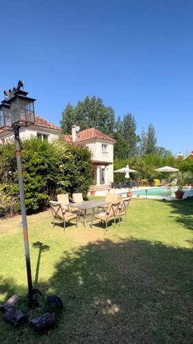 Casa Chalet Tradicional En Alquiler En San Diego Country Club, Francisco Álvarez, Moreno