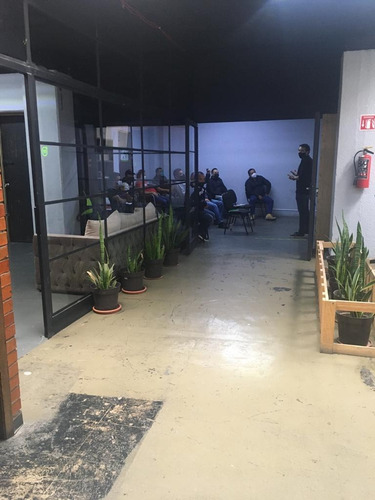 Imagen 9 de 12 de Bodega Uso Mixto En Esquina A 1 Cuadra De Metro Hidalgo