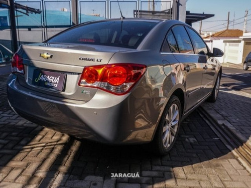 Imagem 13 de 14 de Cruze 1.8 Lt 16v Flex 4p Automático