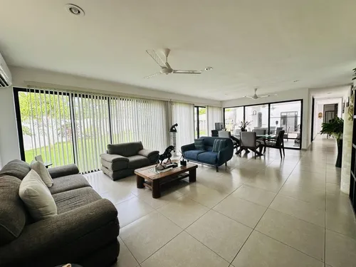 Casa En Venta En Botánico Residencial De 1 Planta