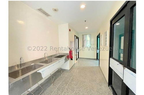 Imagen 9 de 11 de Rf Local Comercial En Alquiler En Vizcaya Ideal Para Centro Clinico Cuenta Con Area De Laboratorio, Quirofanos, Areas Multiples Mls #22-22167 Isabel Fragozo Rent A House
