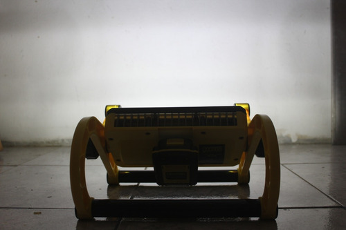 Luz De Trabajo 12leds 1260 Lum Regulable 18v 4000mah Barovo