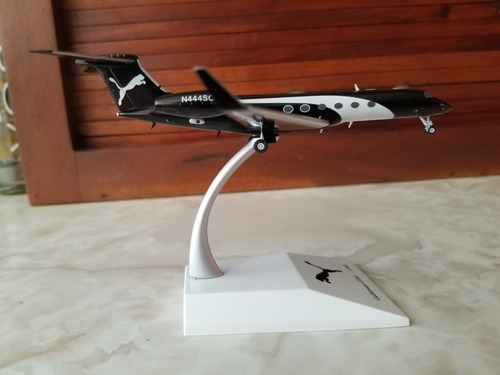 Avion Gulfstream G-v De Puma Talon Air N444s Escala 1:200